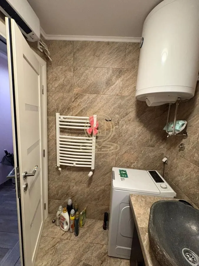 Izdavanje, dvosoban stan, 56m², Lekino Brdo, Voždovac Sve Podlokacije