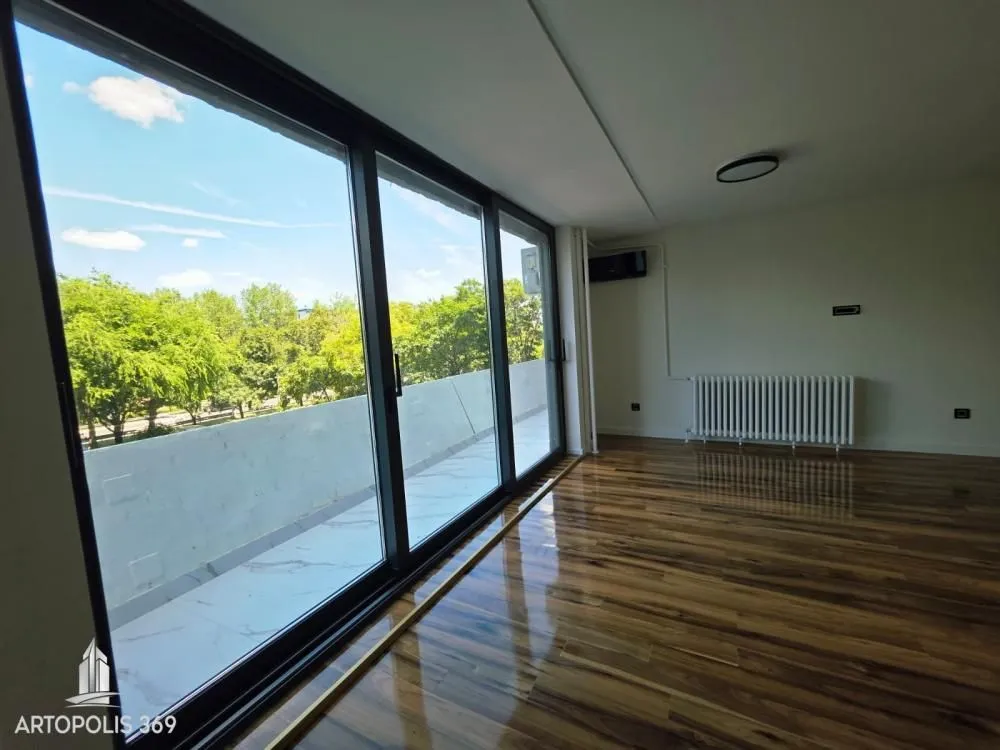 Prodaja, trosoban stan, 80m², Novi Beograd Blok 28, Novi Beograd Sve Podlokacije