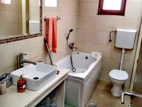 Prodaja, kuća, 307m², Lazarevac, Beograd - image 16