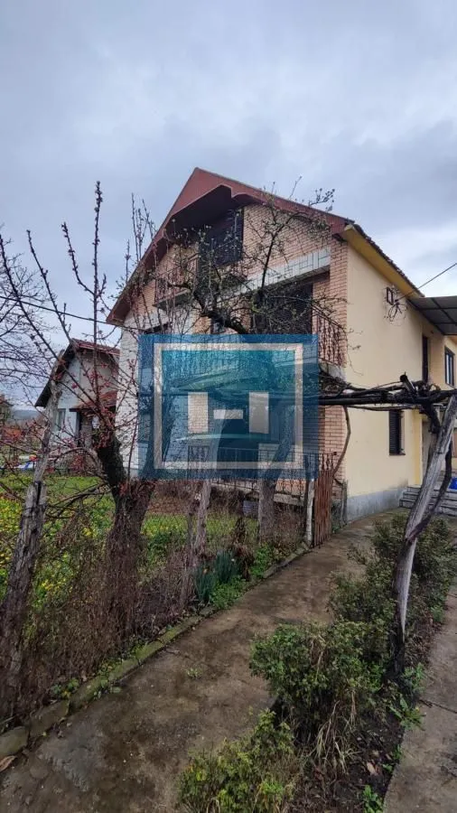 Sale, house, 240m², Batočina, Srbija