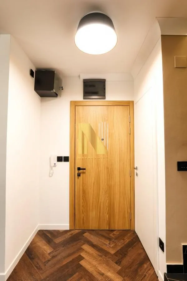 Izdavanje, četvorosoban stan, 100m², Petrovaradin, Novi Sad