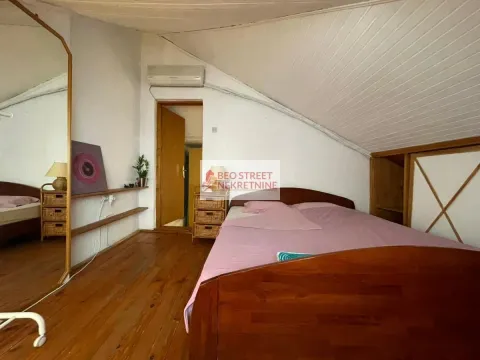 Izdavanje, trosoban stan, 70m², Stari Grad, Beograd - image 10