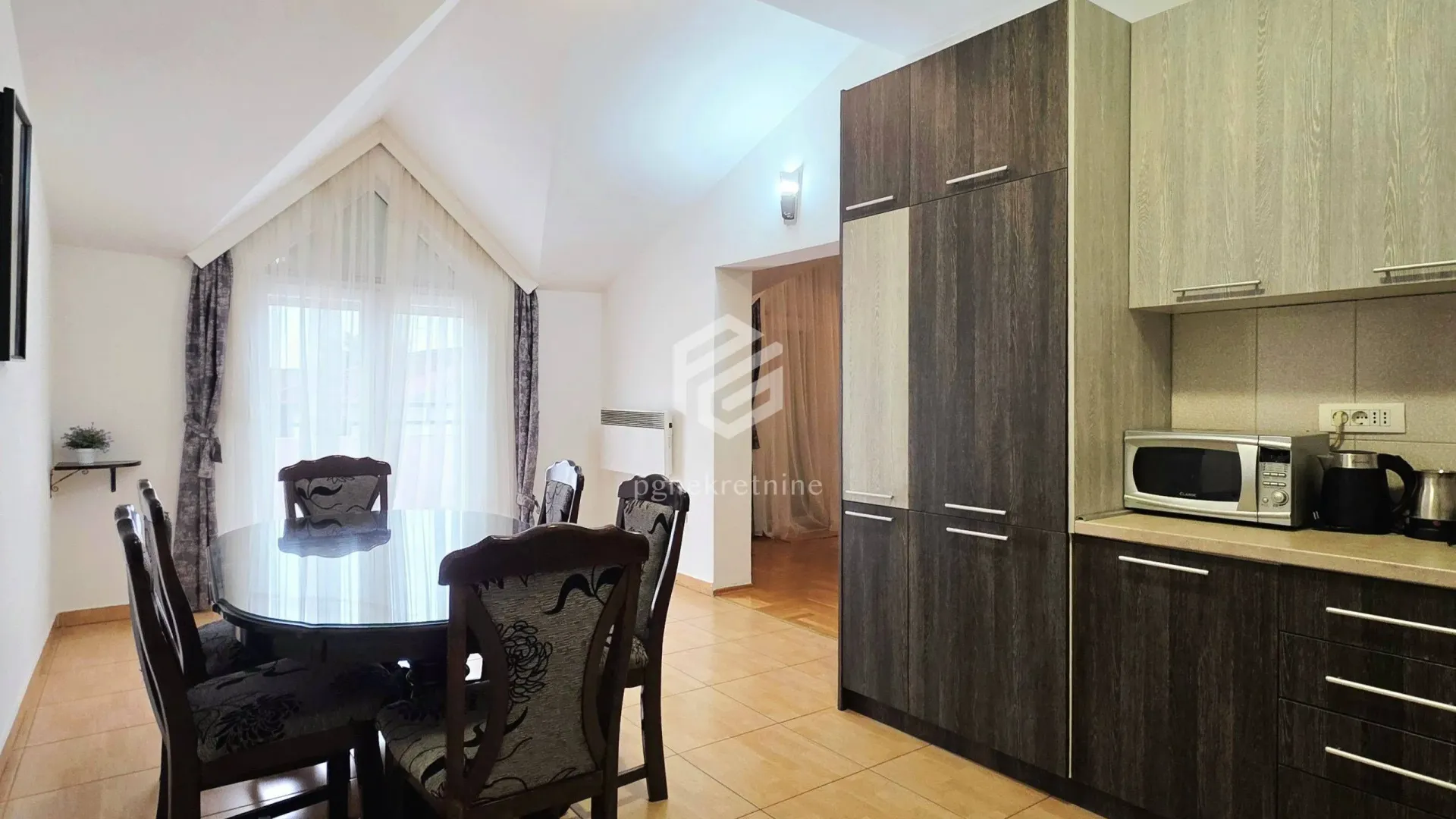 Rent, two bedroom apartment, 115m², Tološi, Podgorica