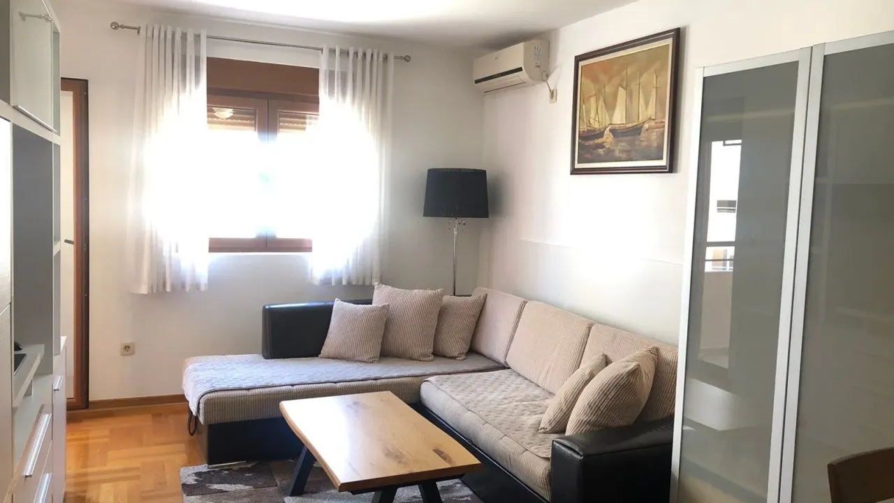 Prodaja, jednosoban stan, 44m², Stari Aerodrom, Podgorica