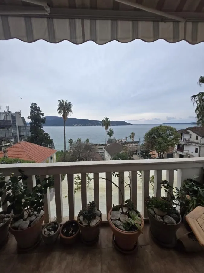 Prodaja, kuća, 250m², Herceg Novi, Crna Gora