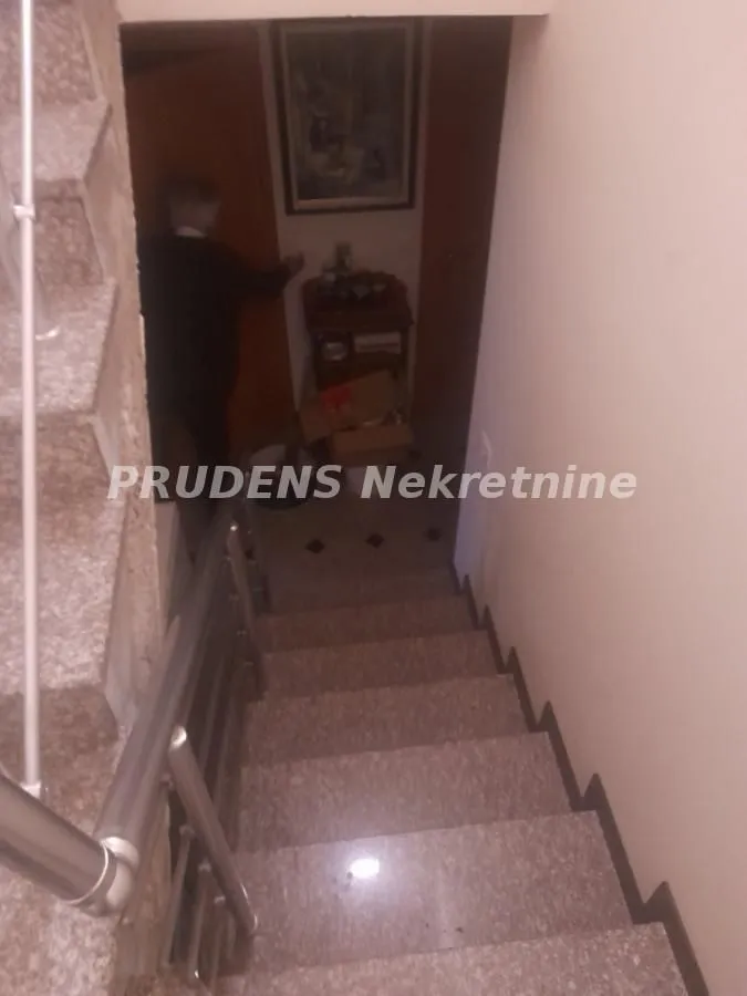 Sale, house, 190m², Surčin, Beograd