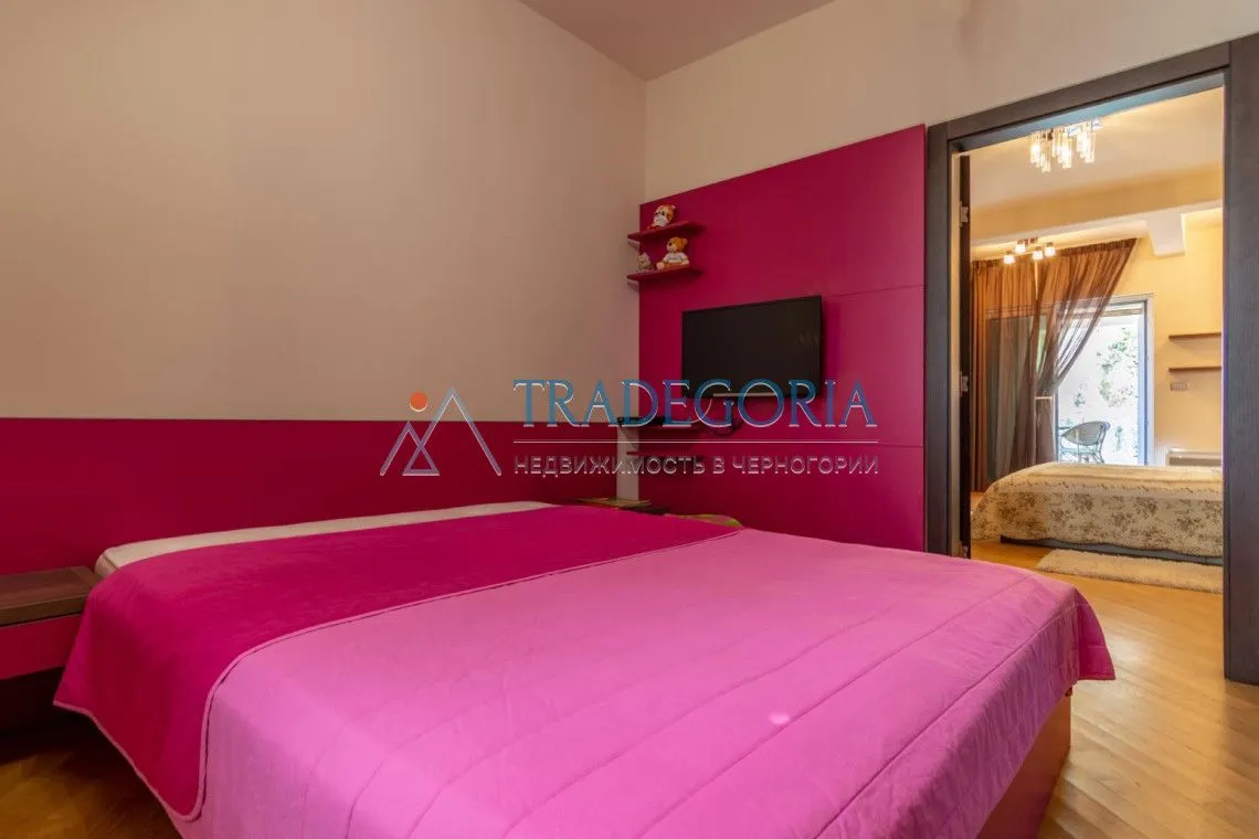Prodaja, kuća, 267m², Tivat, Crna Gora