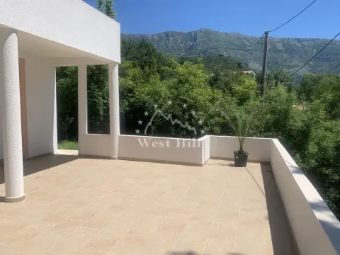 Prodaja, kuća, 180m², Zagrađe, Bar - image 2