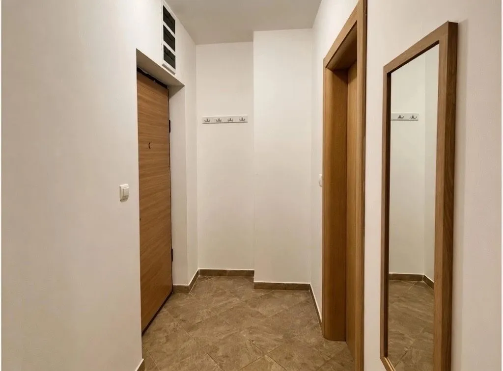 Prodaja, jednosoban stan, 42m², Stari Aerodrom, Podgorica