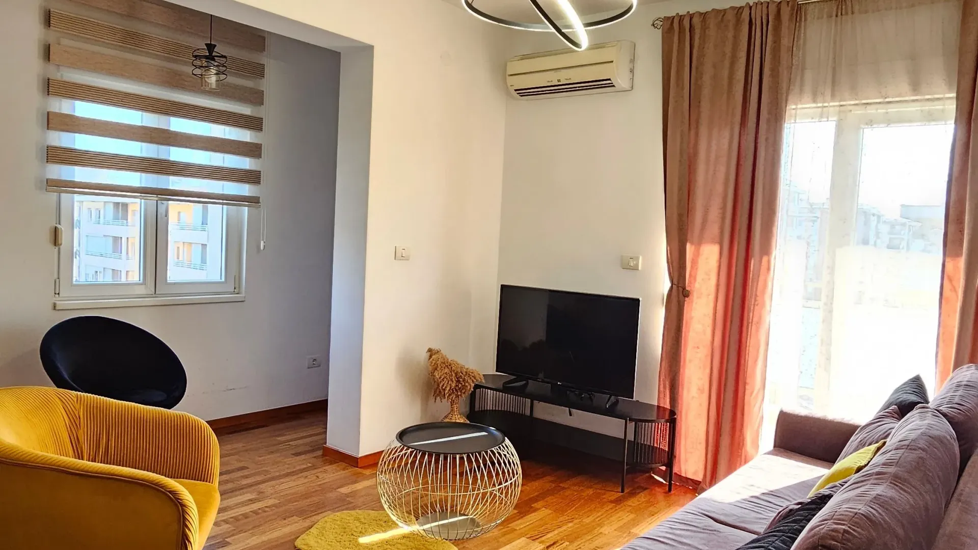 Rent, two bedroom apartment, 64m², City Kvart, Podgorica