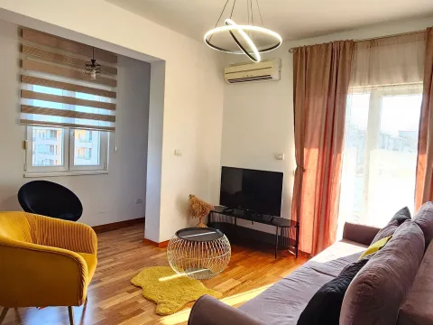 Rent, two bedroom apartment, 64m², City Kvart, Podgorica - image 6