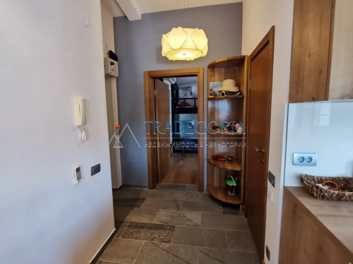 Prodaja, trosoban stan, 90m², Petrovac, Budva
