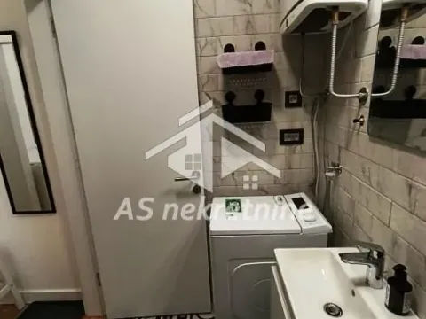 Izdavanje, stan, 37m², Stari Grad, Beograd - image 23