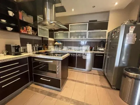 Sale, apartment, 340m², Kalenić Pijaca, Vračar Sve Podlokacije - image 15