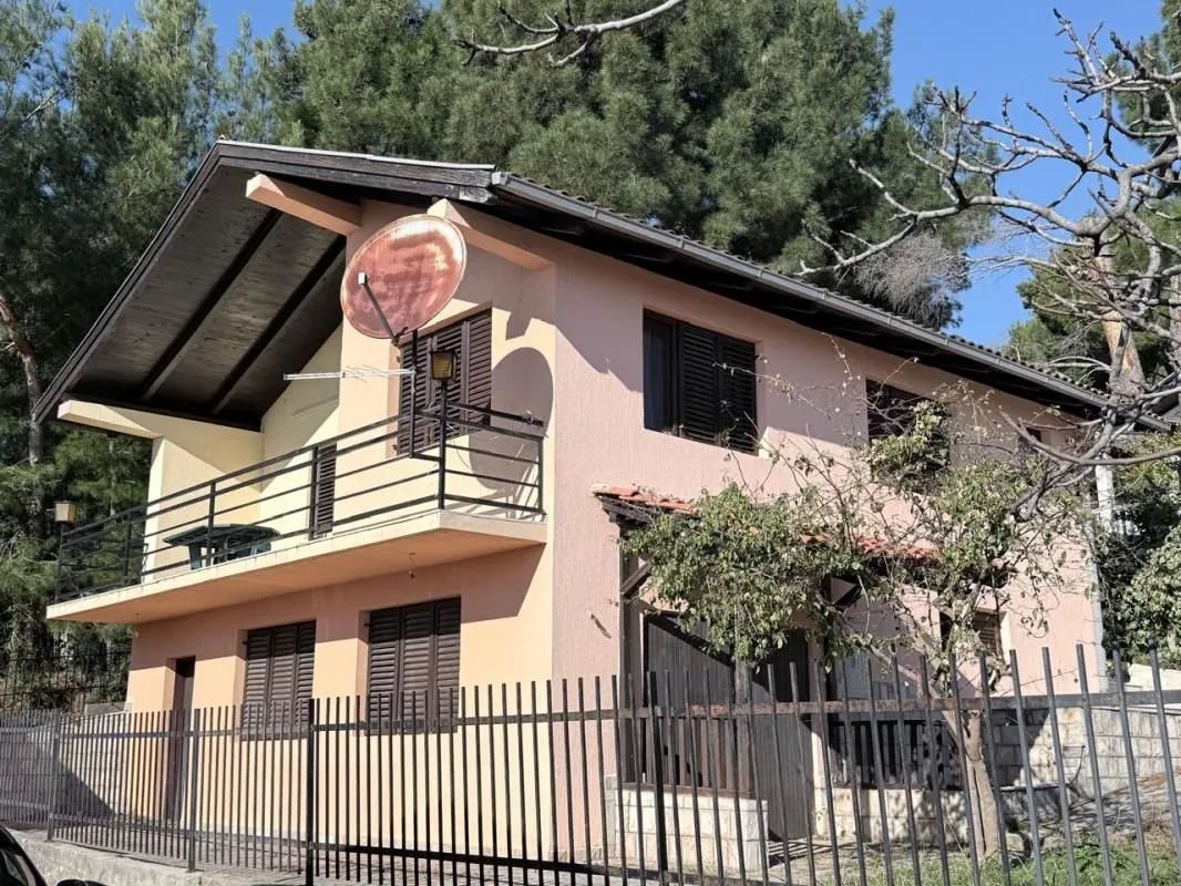 Prodaja, kuća, 130m², Zeleni Pojas, Bar