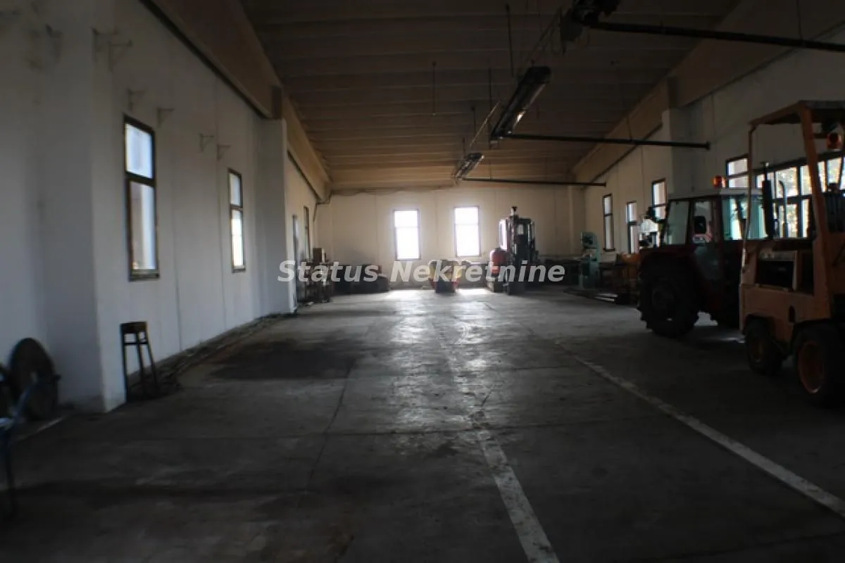 Izdavanje, poslovni prostor, 590m², Temerin, Novi Sad