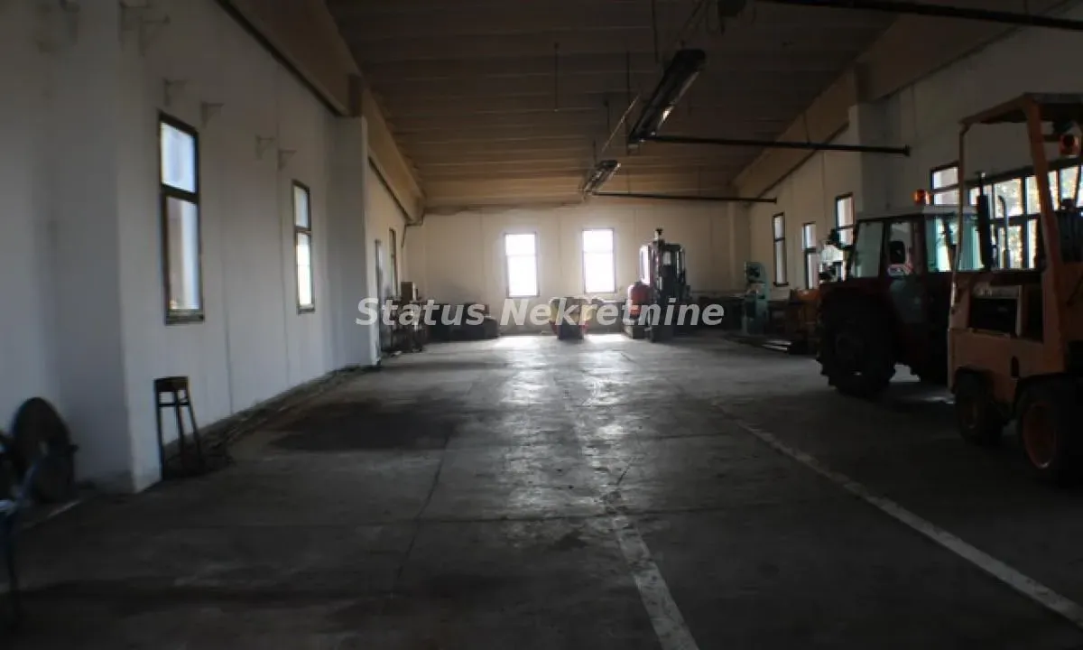 Izdavanje, poslovni prostor, 590m², Temerin, Novi Sad