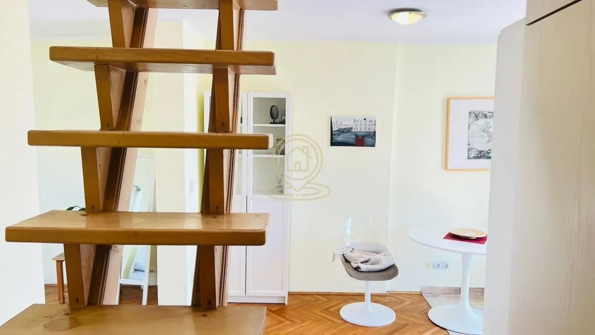 Izdavanje, dvosoban stan, 66m², Slavija, Vračar Sve Podlokacije
