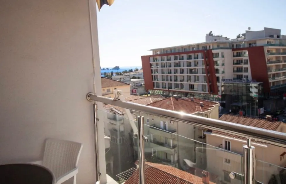 Rent, two bedroom apartment, 54m², Centar, Budva