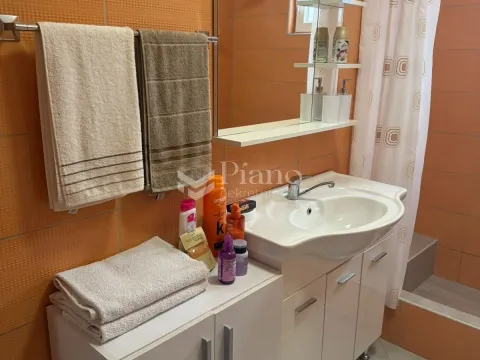 Rent, apartment, 40m², Stari Aerodrom, Podgorica - image 8
