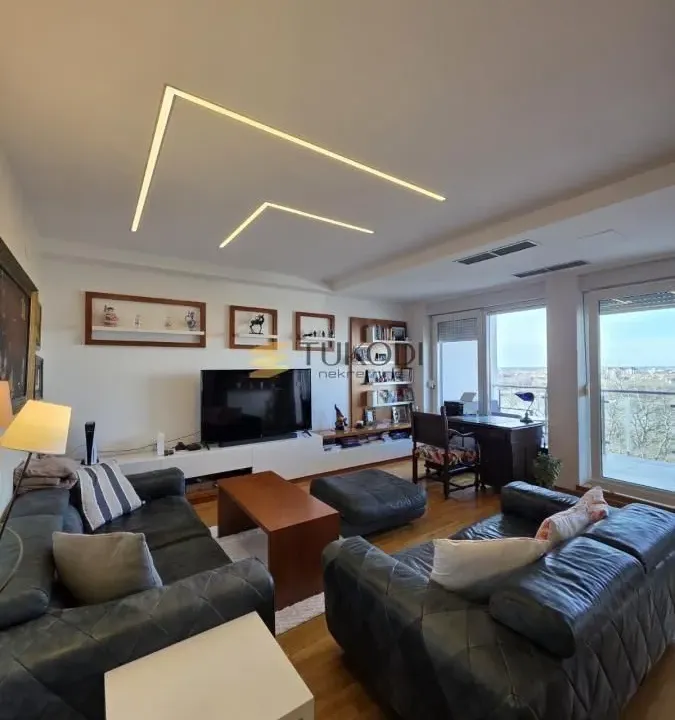 Sale, four bedroom apartment, 114m², Sremska Kamenica, Petrovaradin