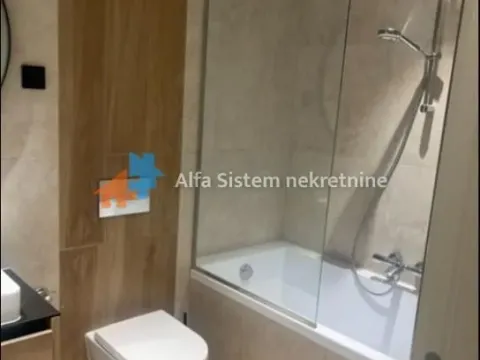 Izdavanje, trosoban stan, 80m², Savski Venac, Beograd - image 9