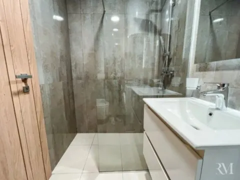 Izdavanje, jednosoban stan, 52m², Master Kvart, Podgorica - image 8