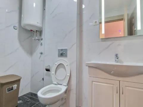 Sale, one bedroom apartment, 42m², Bečići, Budva - image 15