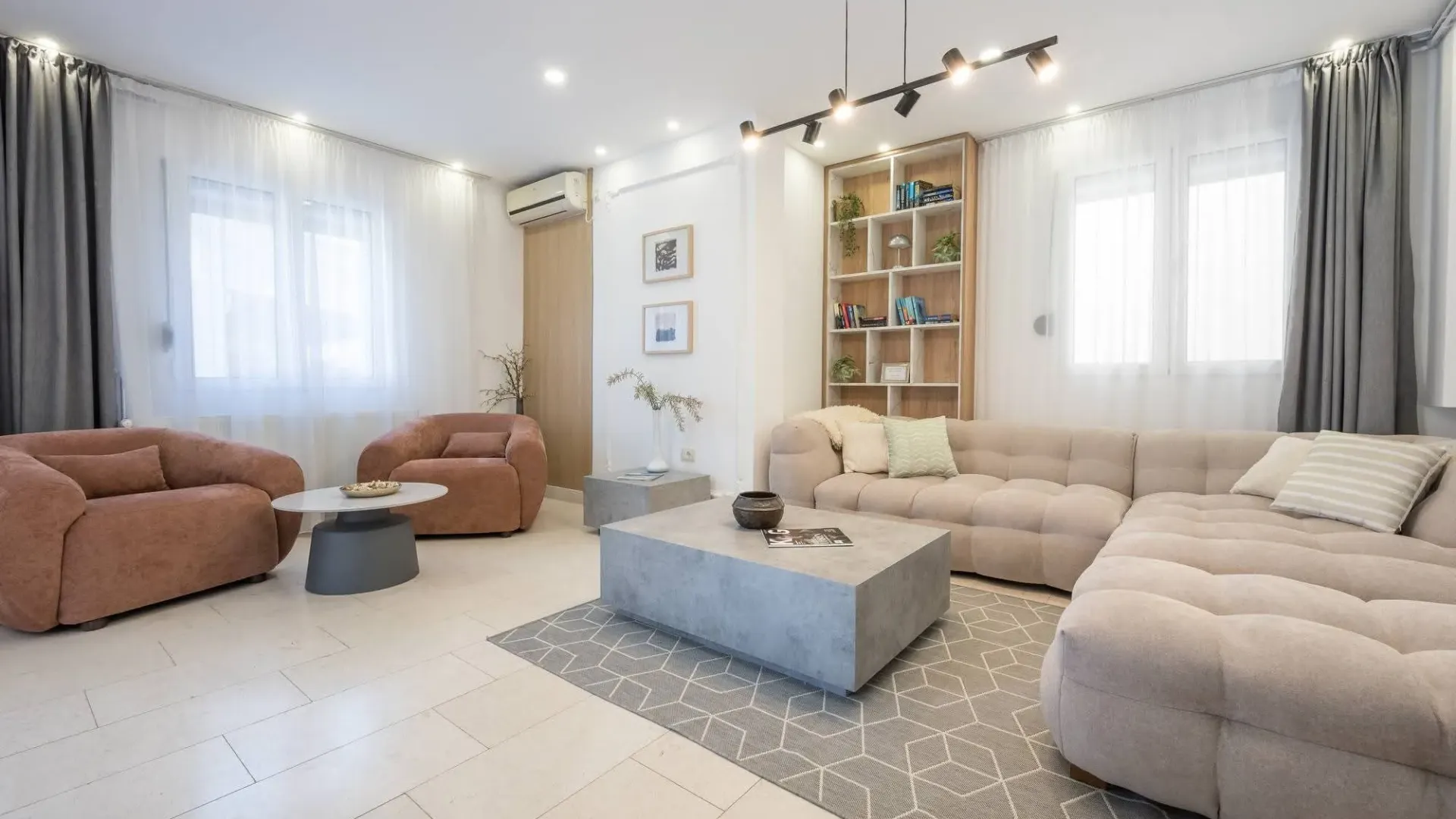 Sale, house, 240m², Stoliv, Kotor