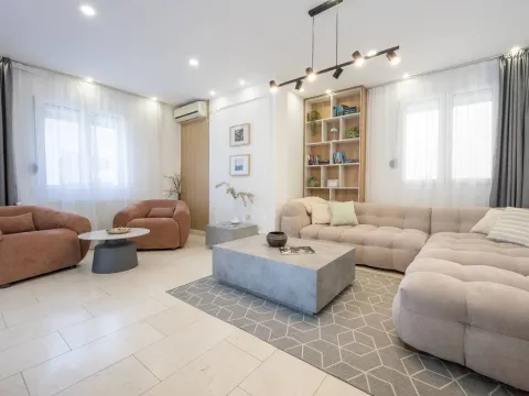 Prodaja, kuća, 240m², Stoliv, Kotor - image 3