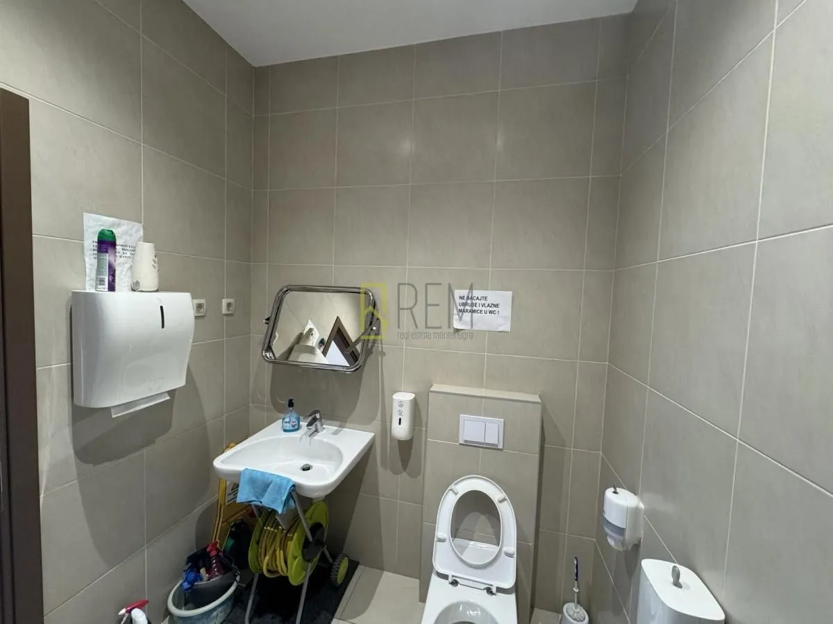 Sale, office space, 370m², Blok 9, Podgorica