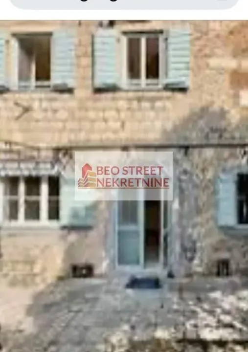 Sale, three bedroom apartment, 82m², Grad, Kotor