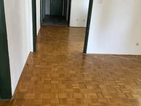 Izdavanje, trosoban stan, 88m², Vidikovački venac, Rakovica - image 4