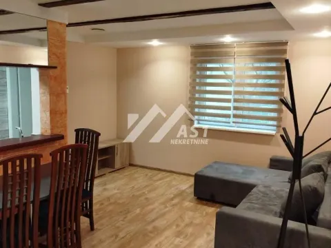 Izdavanje, trosoban stan, 56m², Bulevar Oslobodjenja, Novi Sad Sve Podlokacije - image 2