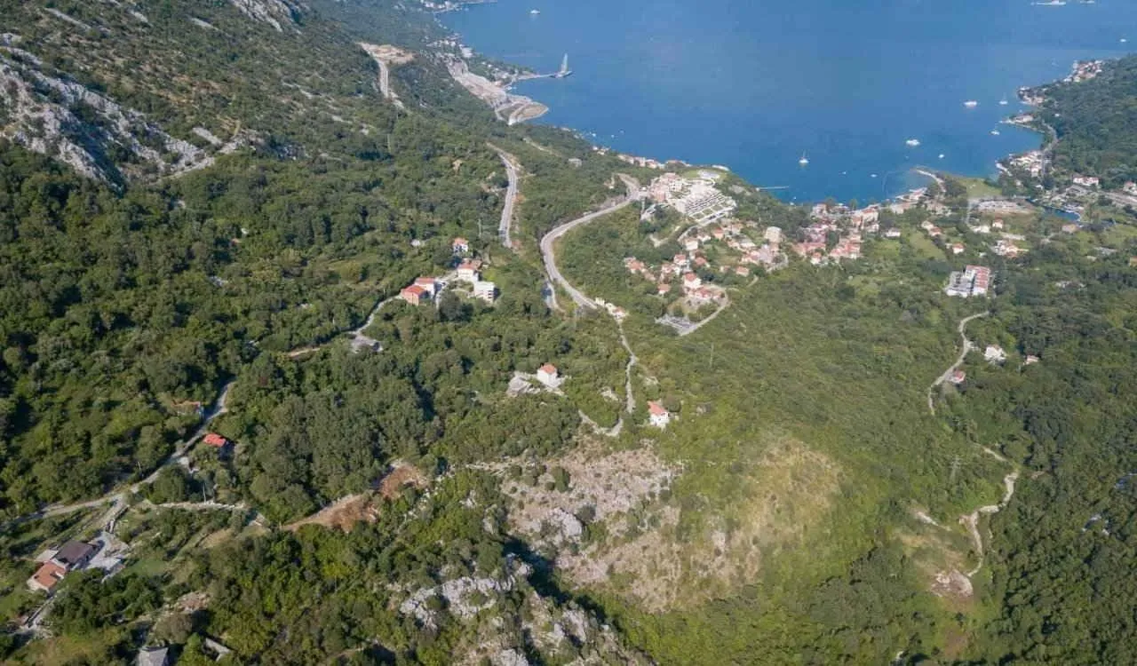 Prodaja, plac, 5270m², Kotor, Crna Gora