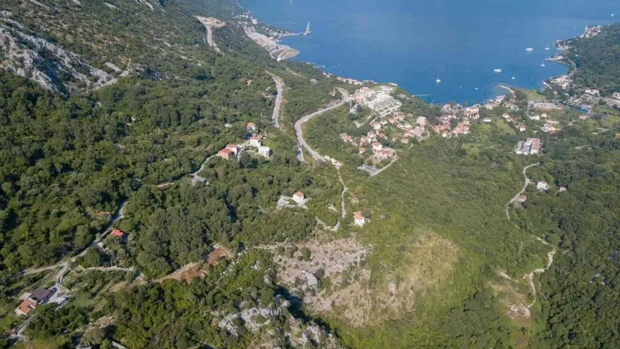 Prodaja, plac, 5270m², Kotor, Crna Gora