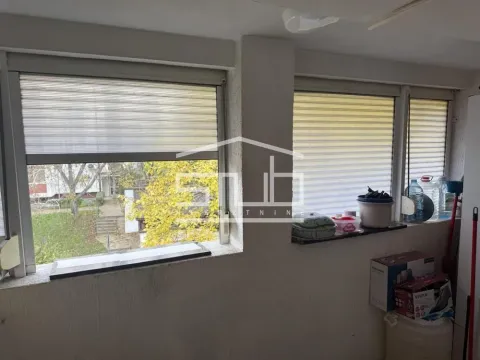 Sale, four bedroom apartment, 103m², Čukarica, Beograd - image 7