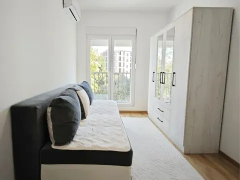Rent, two bedroom apartment, 68m², Stara Varoš, Podgorica - image 3