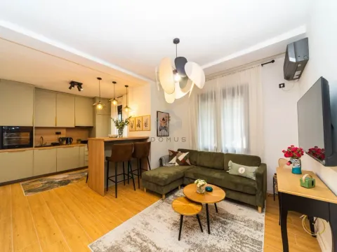 Izdavanje, jednosoban stan, 45m², Preko Morače, Podgorica - image 1