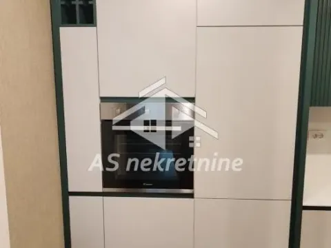 Izdavanje, trosoban stan, 77m², Vračar Sve Podlokacije, Beograd - image 17