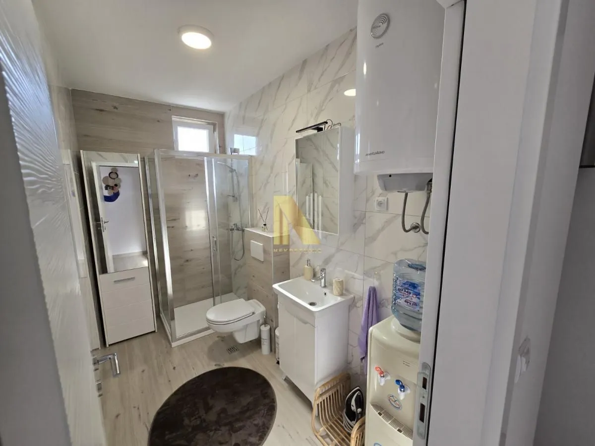 Prodaja, četvorosoban stan, 88m², Adice, Novi Sad Sve Podlokacije