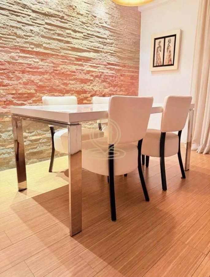 Izdavanje, trosoban stan, 102m², Vračar Hram, Vračar Sve Podlokacije