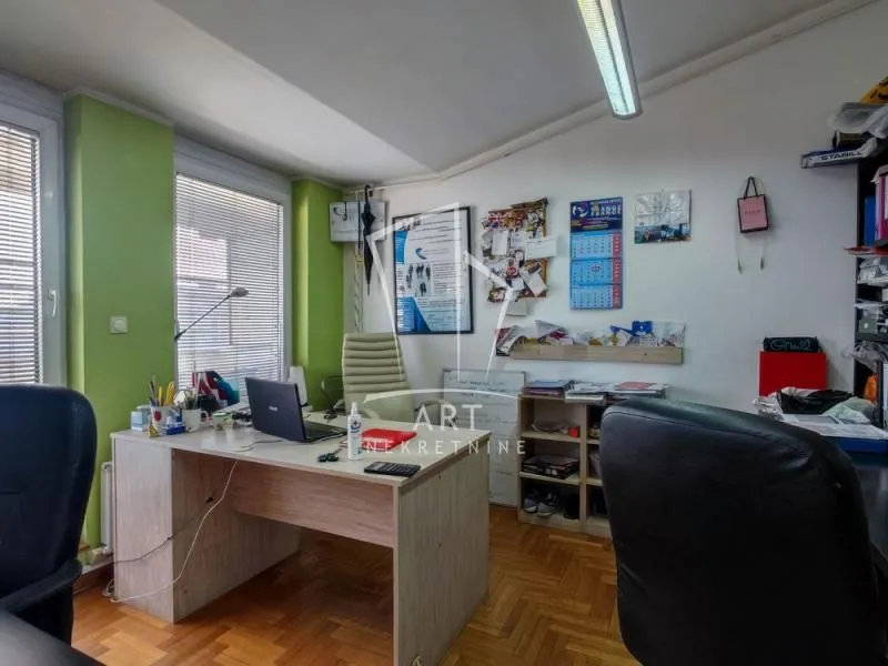 Sale, four bedroom apartment, 137m², Novi Beograd Blok 22, Novi Beograd Sve Podlokacije
