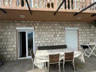 Izdavanje, kuća, 180m², Krašići, Tivat - image 50