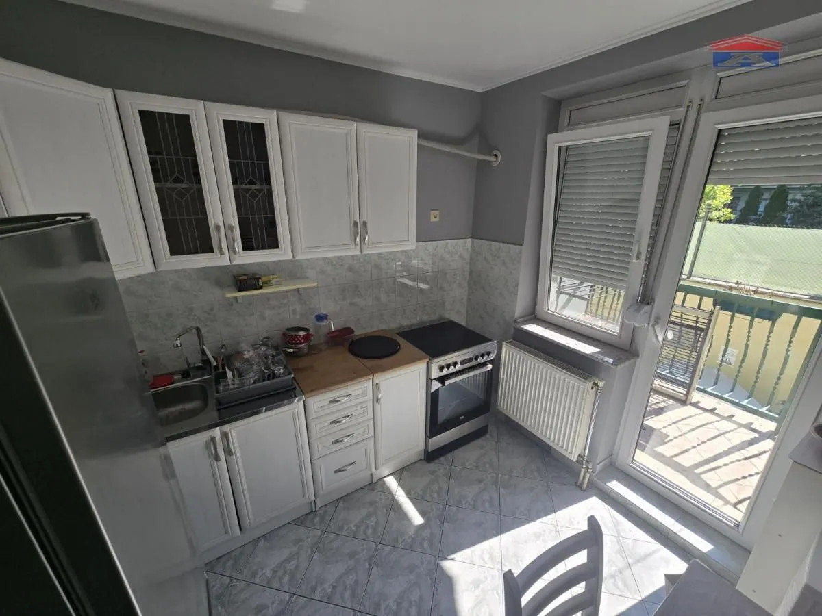 Prodaja, trosoban stan, 75m², Grbavica, Novi Sad Sve Podlokacije
