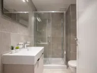 Prodaja, trosoban stan, 84m², Centar, Budva - image 18