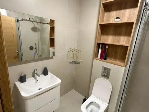Izdavanje, jednosoban stan, 47m², City Kvart, Podgorica - image 2