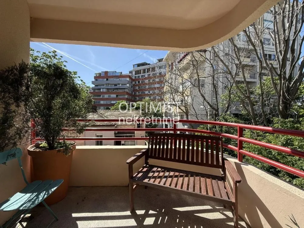 Izdavanje, dvosoban stan, 46m², Stari Grad, Beograd
