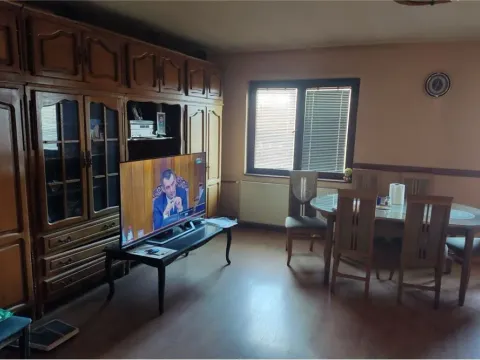 Prodaja, kuća, 340m², Niš, Srbija - image 16