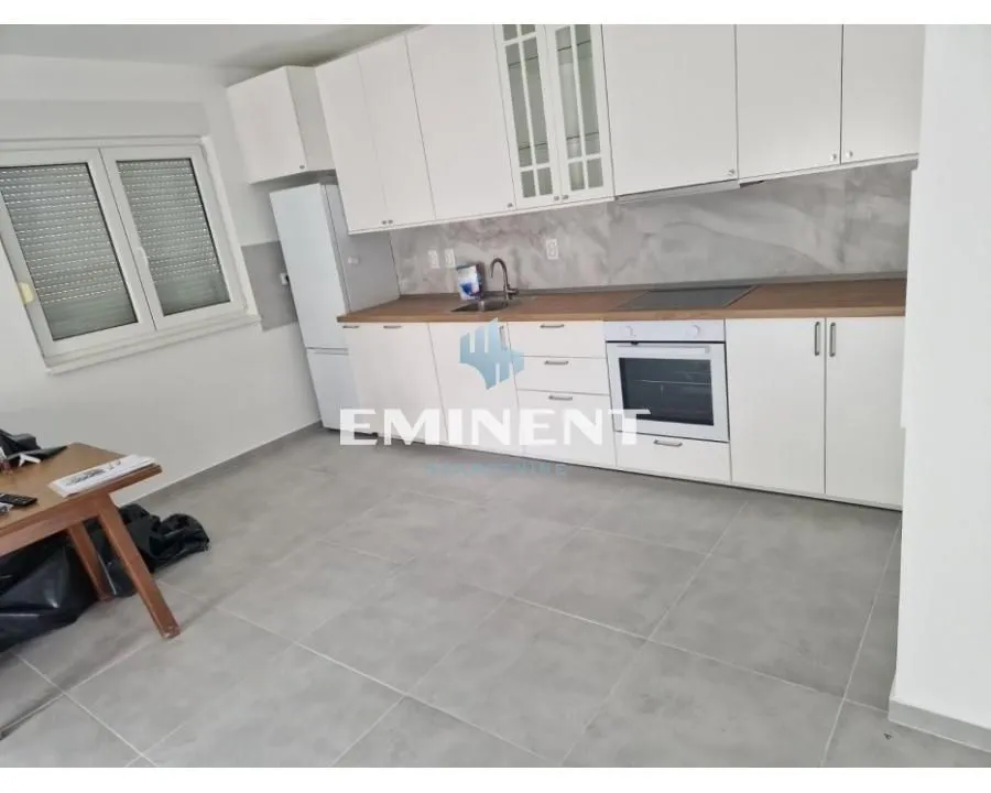 Rent, house, 220m², Mirijevo 1, Mirijevo Sve Podlokacije